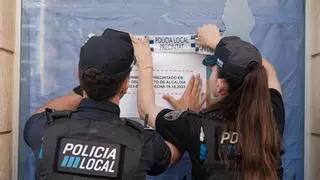 Desalojado sin incidentes el supermercado de Ibiza que llevaba cinco años funcionando como albergue ilegal