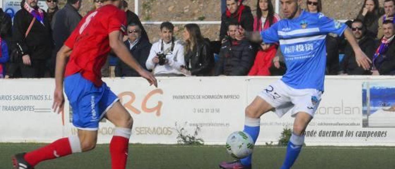 El jerezano Javi Casares, durante un partido con el Lleida.