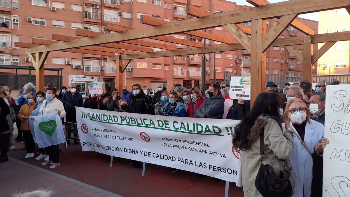 Pancarta reclamando una sanidad pública de calidad