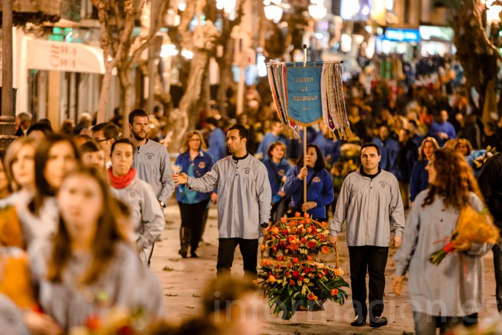 Ofrenda de flores a la Mare de Déu del Sofratge en Benidorm