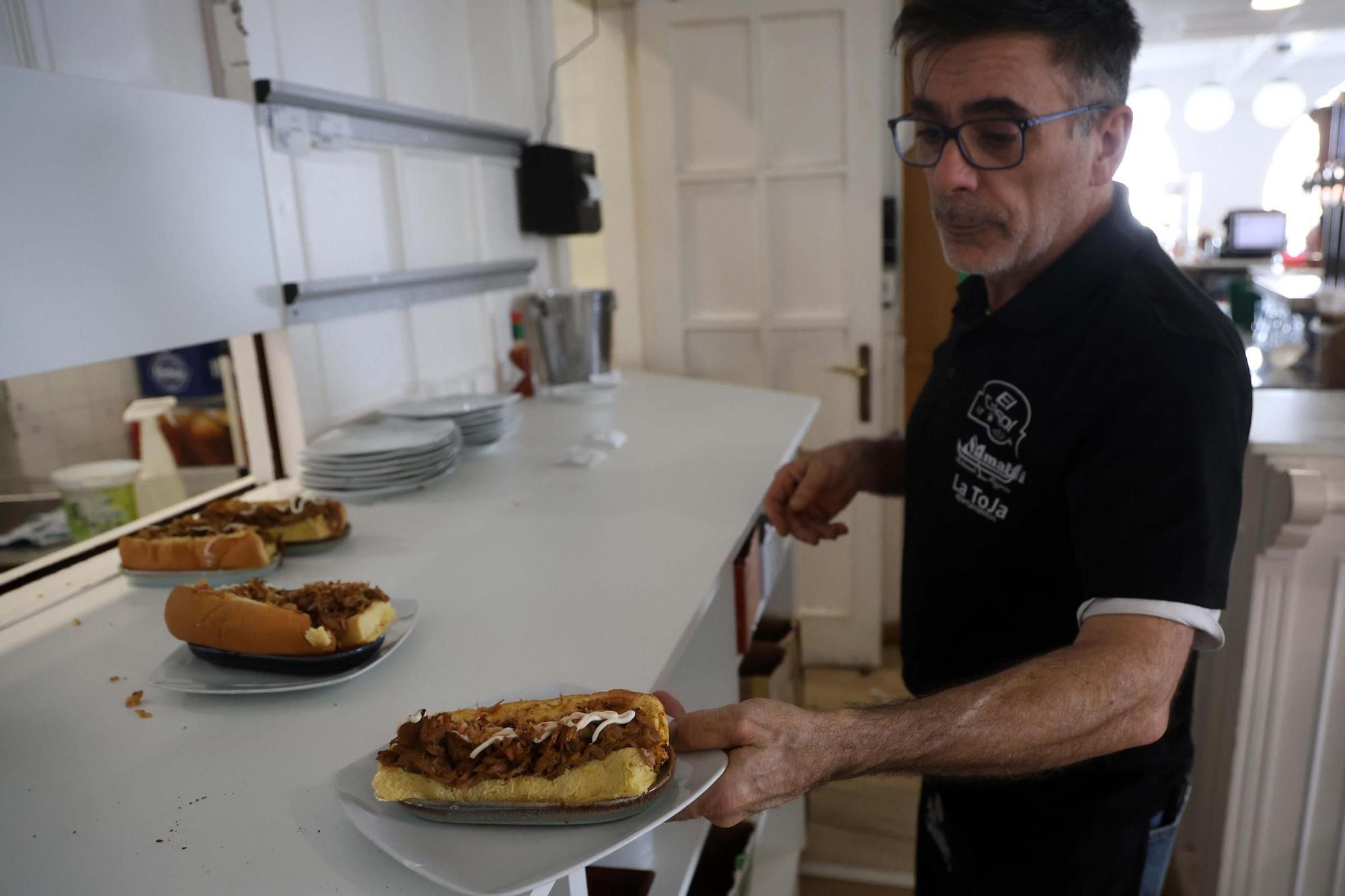 Protagonistas de la ruta de tapas Pinchanogrove, que continúa hasta el día 17.