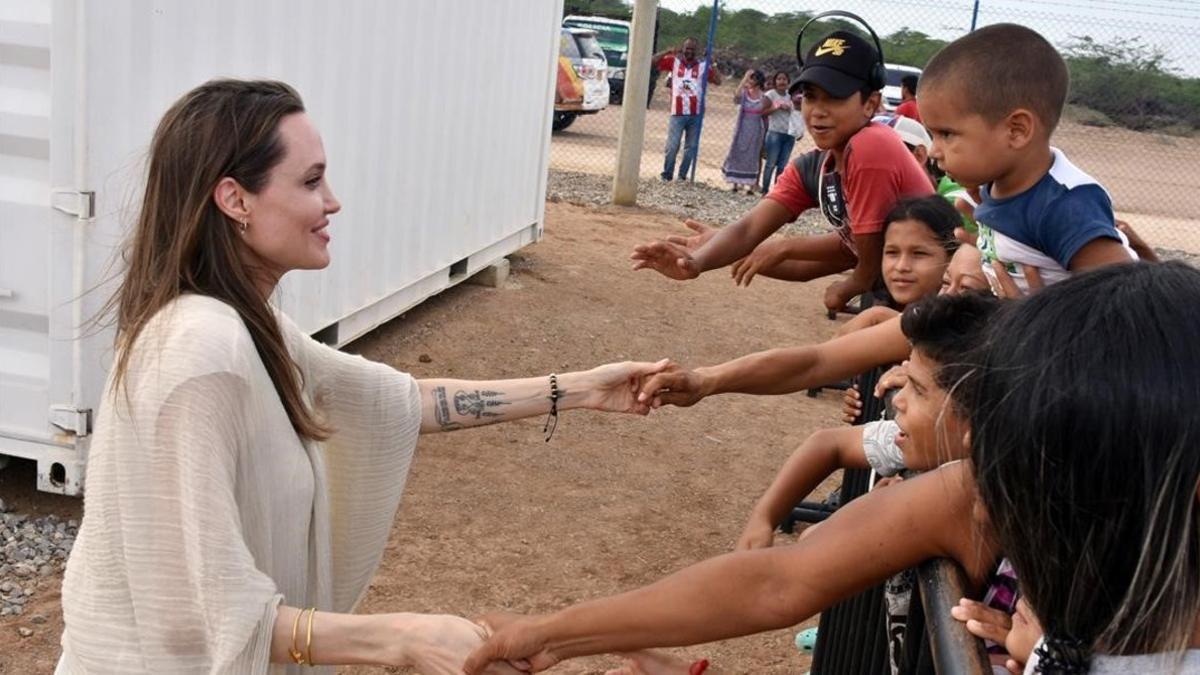 Angelina Jolie viaja a la frontera entre Colombia y Venezuela