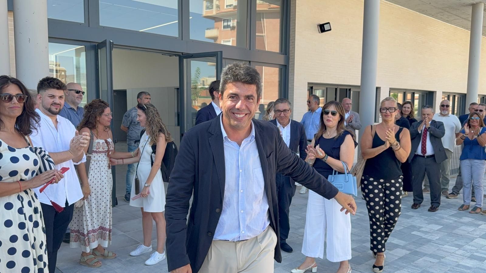 Así ha sido la visita de Mazón al IES Azorín de Petrer