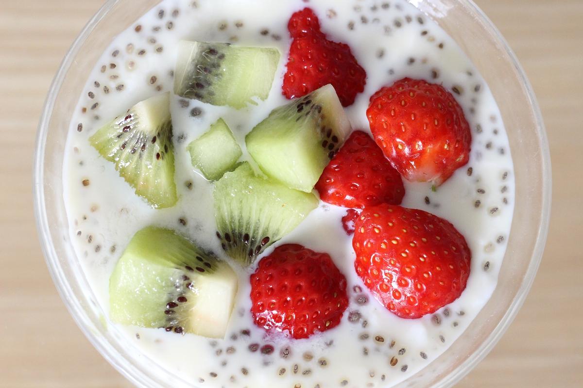 El yogurt, un alimento ideal para adelgazar si lo incluyes en la dieta por la noche