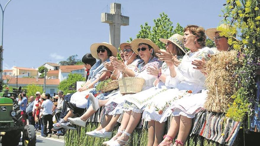 La mayor romería urbana de la región homenajea a san Isidro