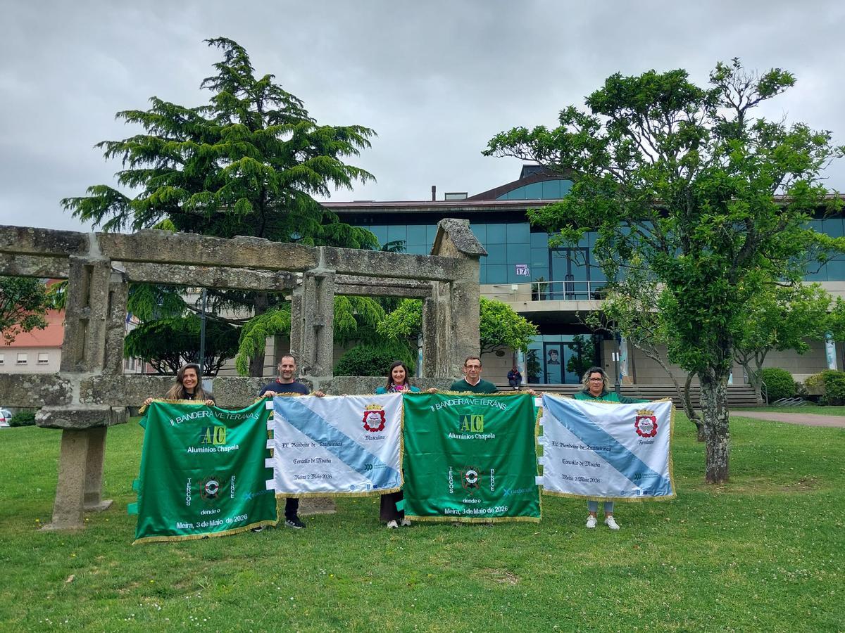 Un momento de la presentación de la Bandera Concello de Moaña de Trainerillas.