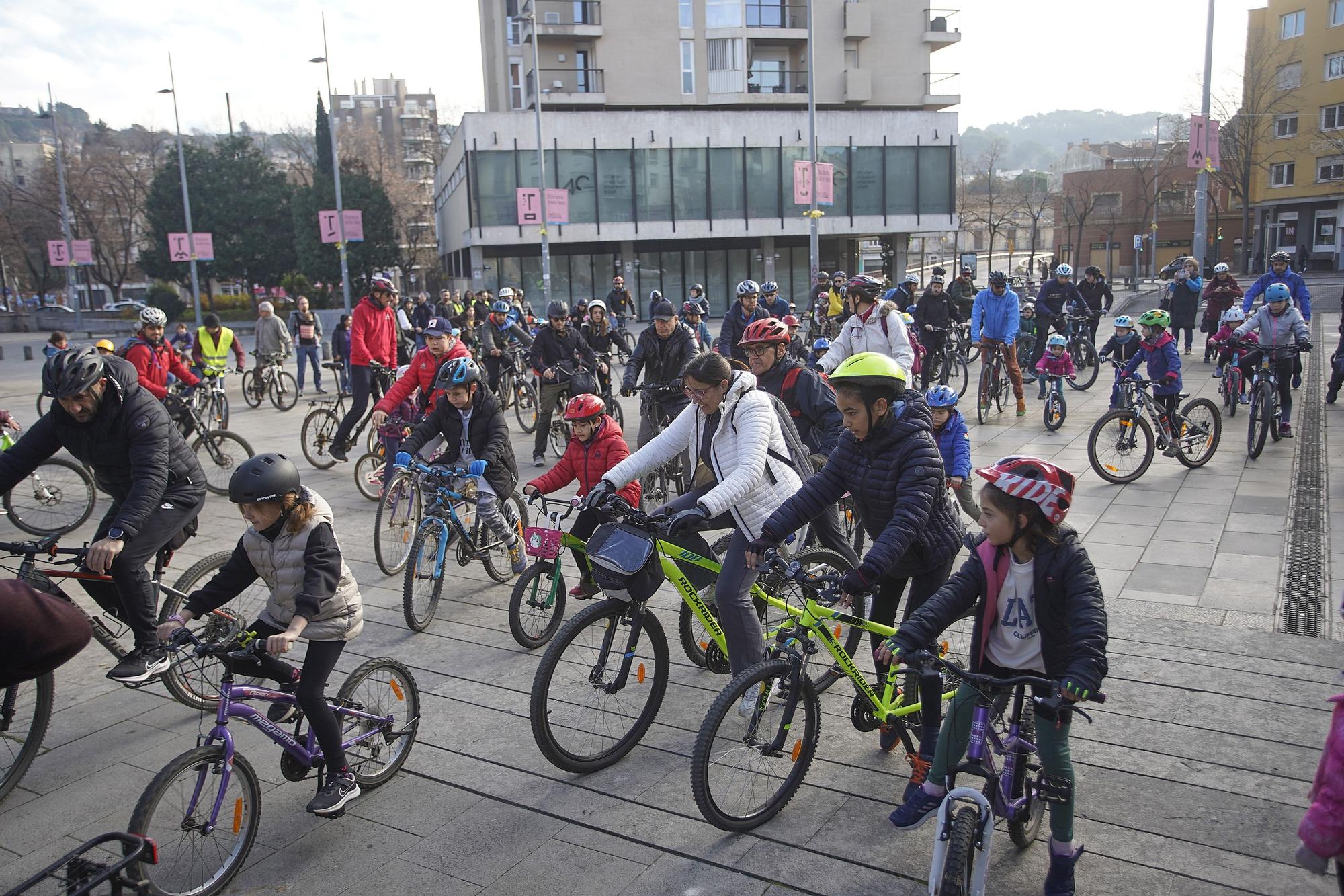 Mou-te en bici celebra la «Pedalada de Reis»