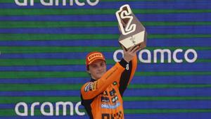 McLaren driver Oscar Piastri of Australia celebrates after winning the Spanish Grand Prix Formula One race at the Barcelona Catalunya racetrack in Montmelo, near Barcelona, Spain, Sunday, June 1, 2025. (AP Photo/Joan Monfort)