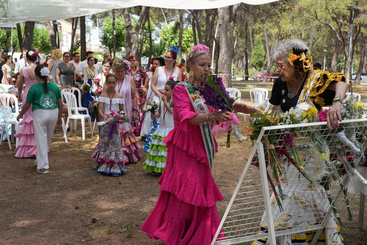 Vila-real exhibe devoción por la Virgen del Rocío en El Termet