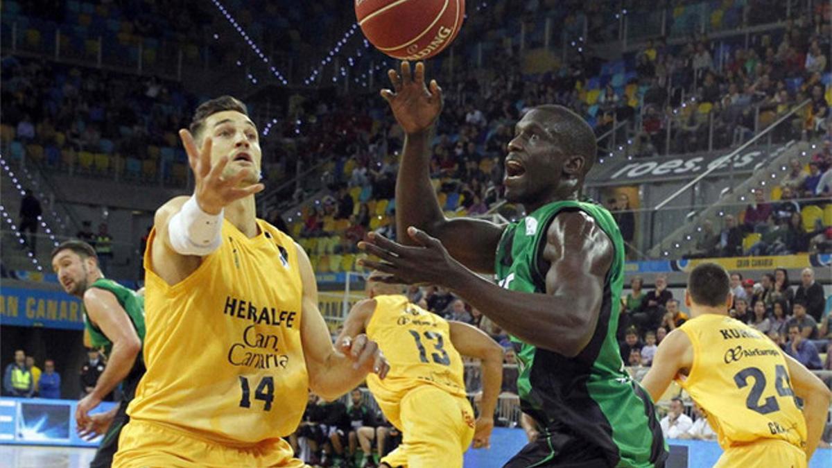 La Penya no pudo conseguir la victoria en su visita a Gran Canaria