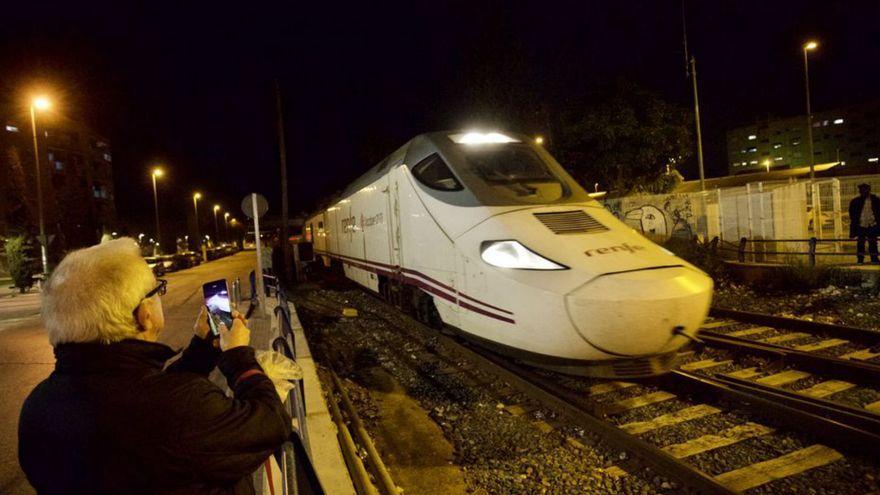 Llegada a Murcia del último tren proveniente de Madrid