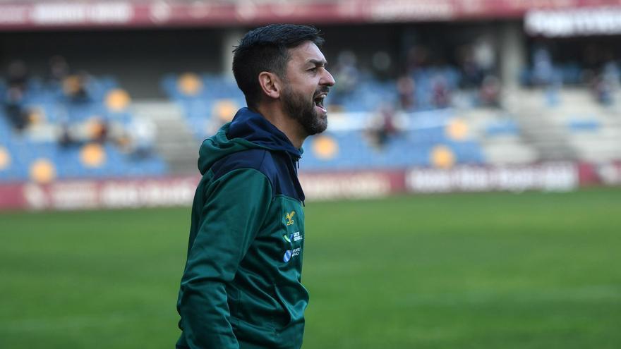 El técnico del Coruxo, Míchel Alonso.