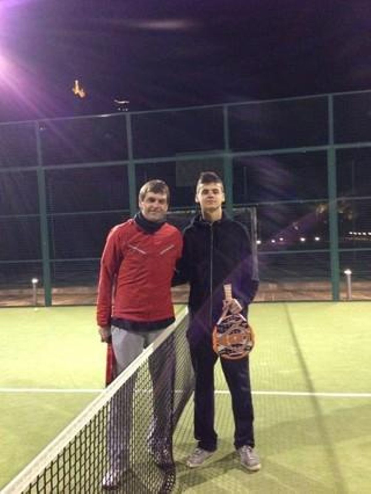 Tito Vilanova va jugar a pàdel amb el seu fill Adrià. Tito Vilanova va jugar a pàdel amb el seu fill Adrià.