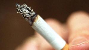 rjulve1623776 epa00128074  files  picture dated 21 november 2000 of a lit 181022122706