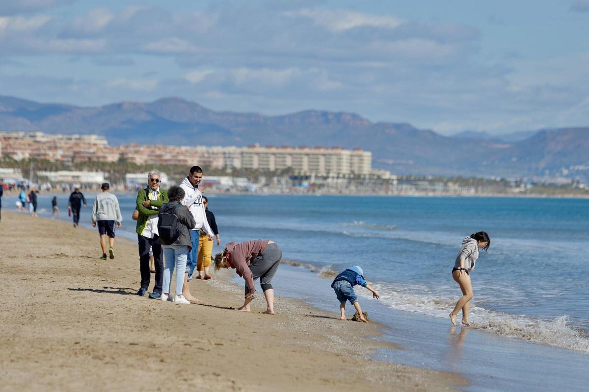 La playa de las Arenas de València este pasado Lunes de Pascua.