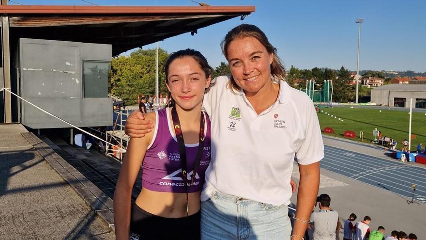 Inés Lorenzo gana los 100 vallas en el Campeonato de España sub-16