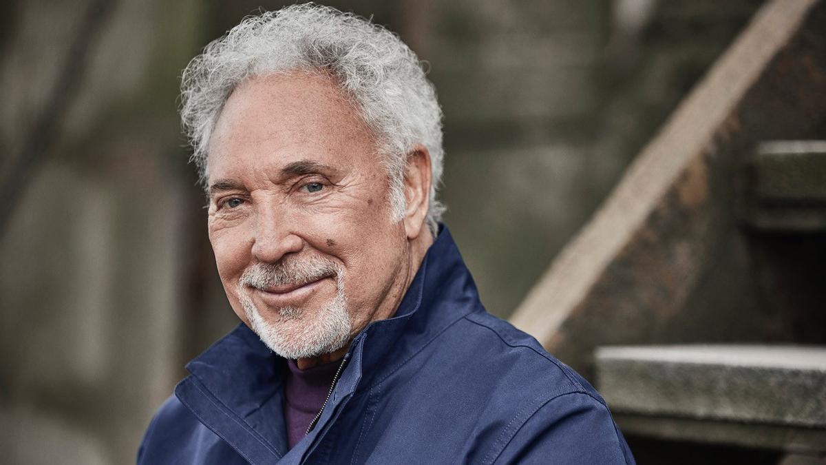 Crítica de ‘Surrounded by time’ de Tom Jones: pas de rosca als 80 Crítica de ‘Surrounded by time’ de Tom Jones: pas de rosca als 80