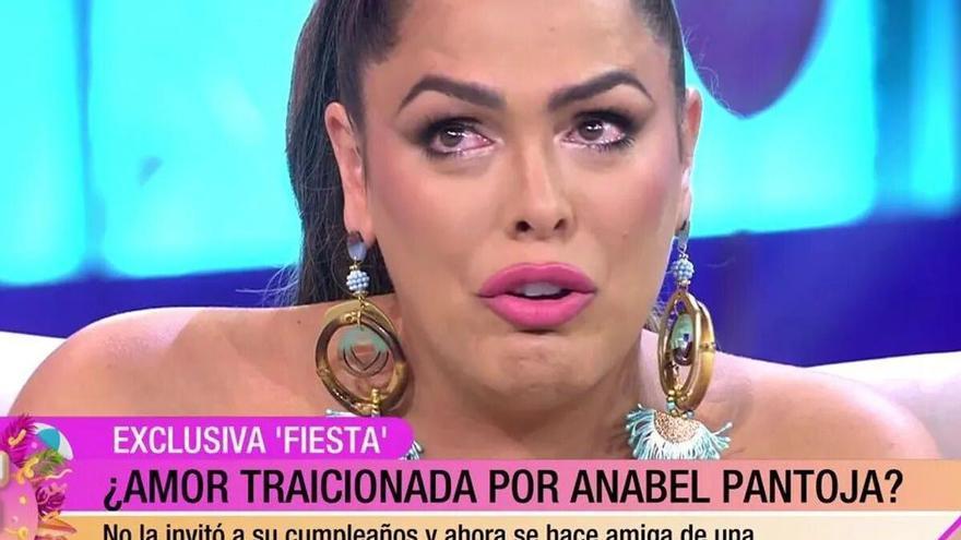 Amor Romeira denuncia el acoso de la prensa tras hablar de las infidelidades de Rauw Alejandro con Rosalía