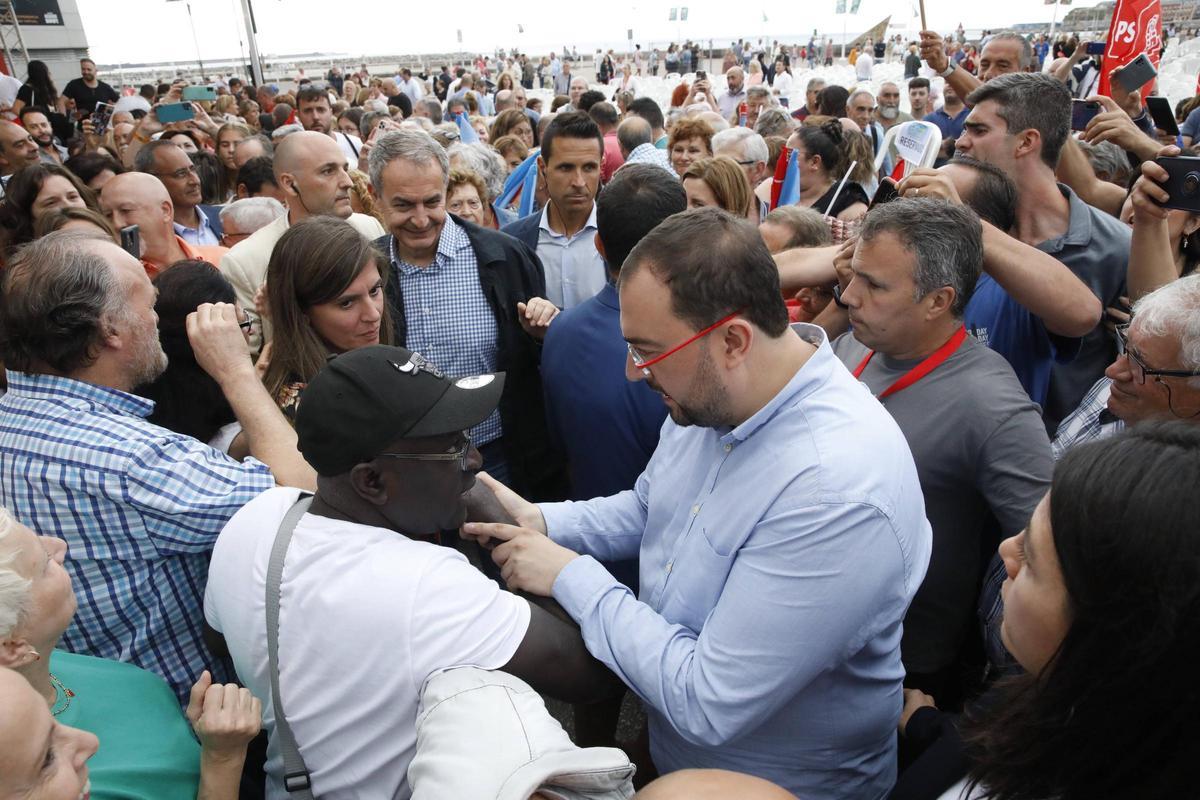 El mitin del PSOE con José Luis Rodríguez Zapatero en Gijón, en imágenes
