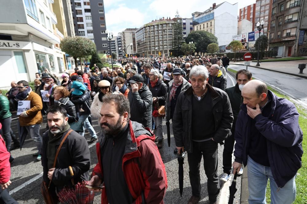 Manifestación en las calles de Gijón contra la contaminación en Asturias