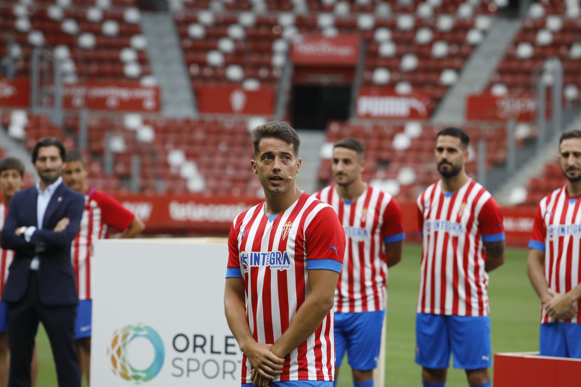 Masiva bienvenida al Grupo Orlegui en El Molinón