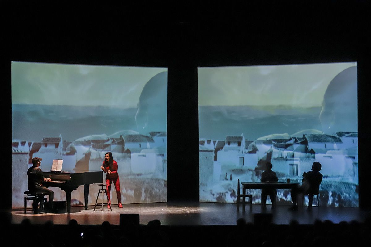 Lorca port Saura, el debut en el teatro de India Martínez