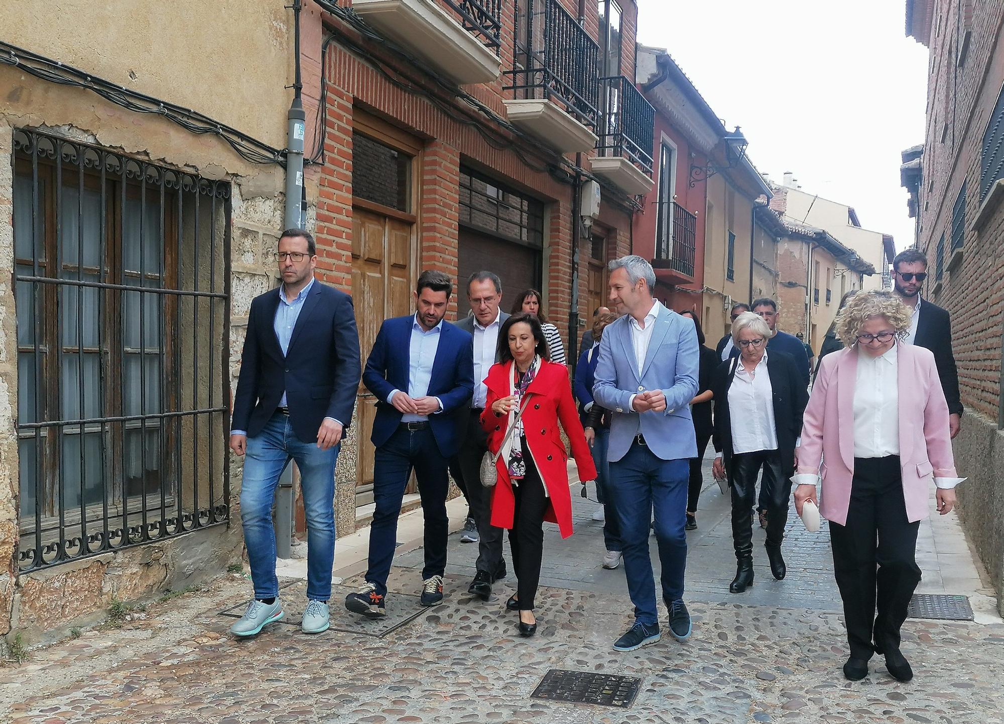 La visita de la ministra Margarita Robles a Toro, en imágenes