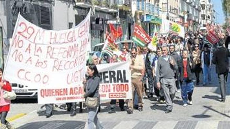 La jornada de paro se salda con un seguimiento dispar en los pueblos