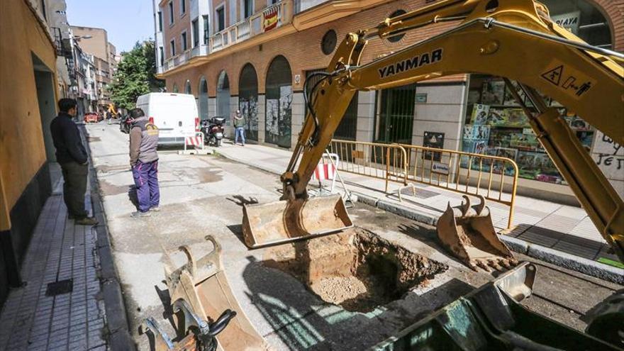 La calle Vasco Núñez sufre un nuevo hundimiento