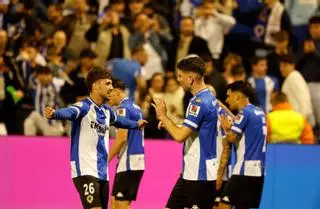 Crónica Hércules-Murcia | Toril arregla el clásico sin sudar