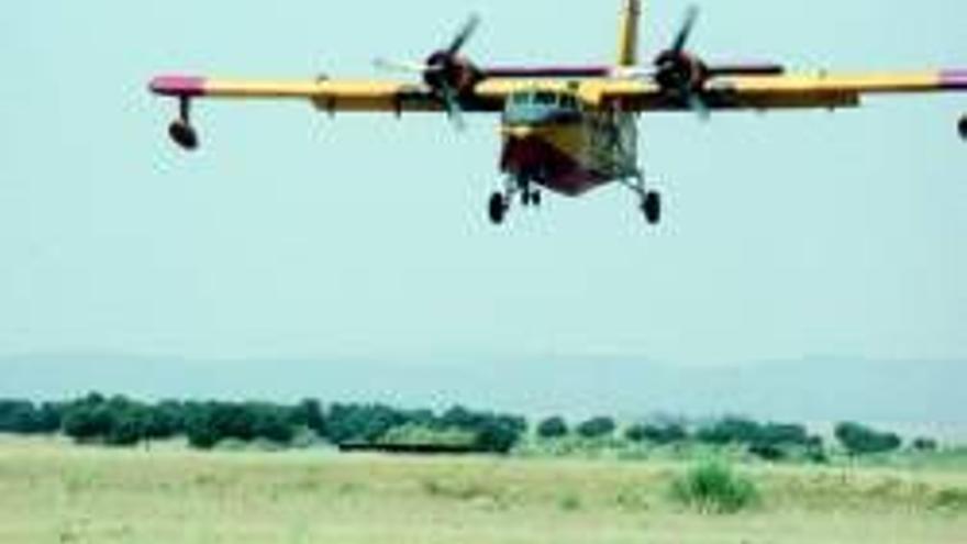 La agrupación de pilotos confía en que el aeropuerto esté en La Cervera