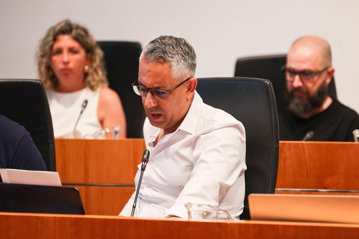 Galería: las imágenes del pleno del Ayuntamiento de Ibiza