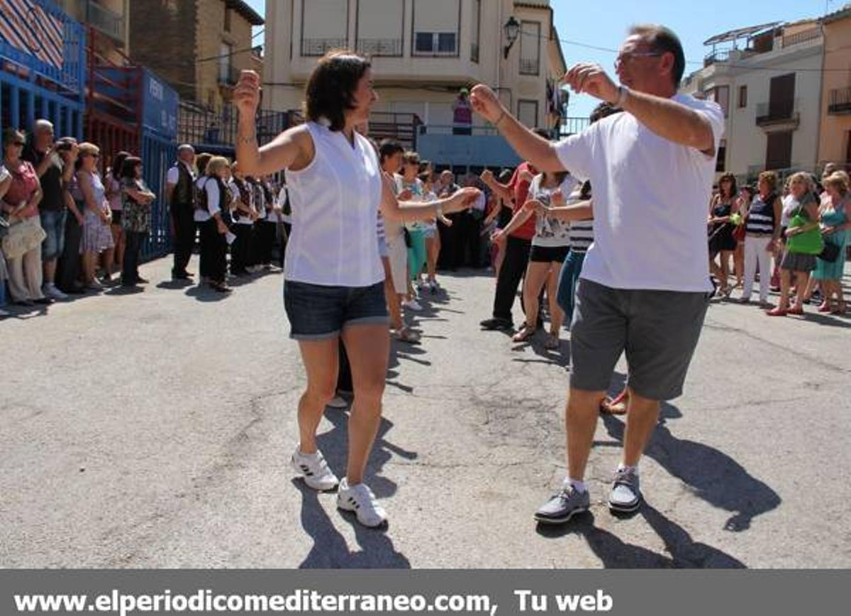 GALERÍA DE FOTOS - Xocolatada a les Fonts del Llosar i actuació de la Rondalla