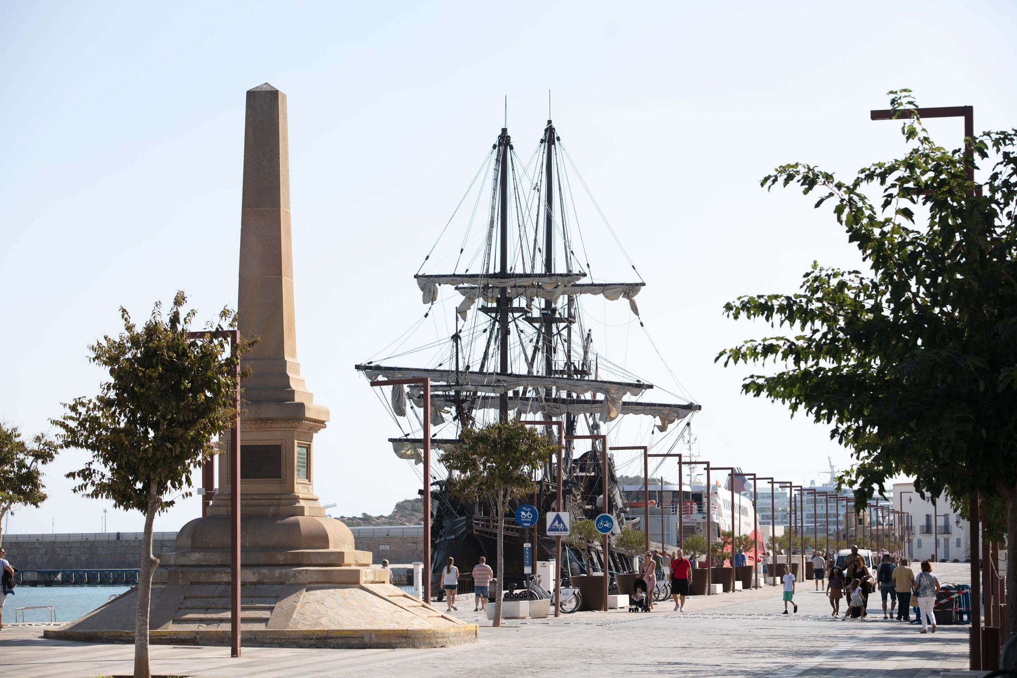 El galeón ‘Andalucía’ recala en Ibiza