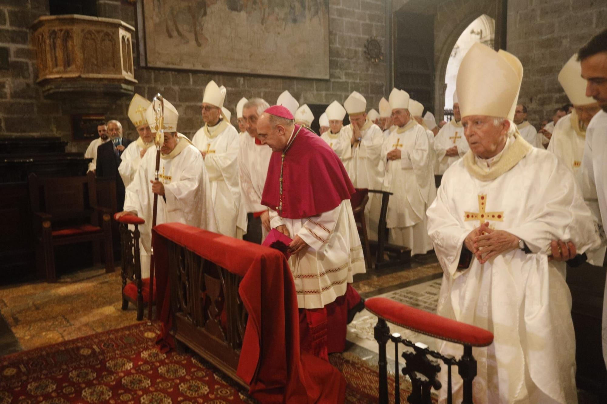 El nuevo arzobispo de València toma posesión en la catedral