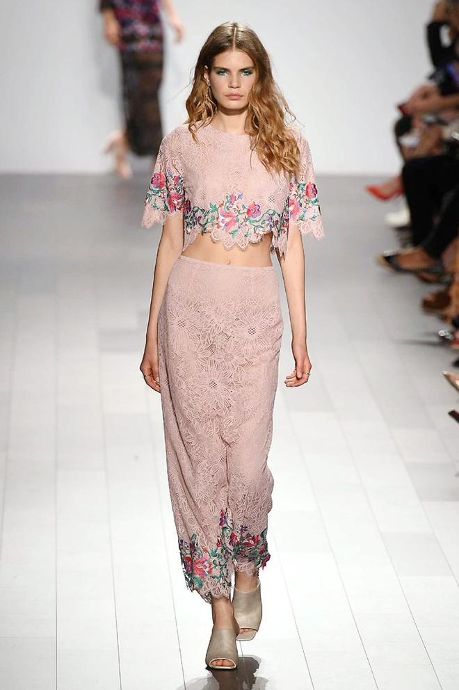 Tadashi Shoji