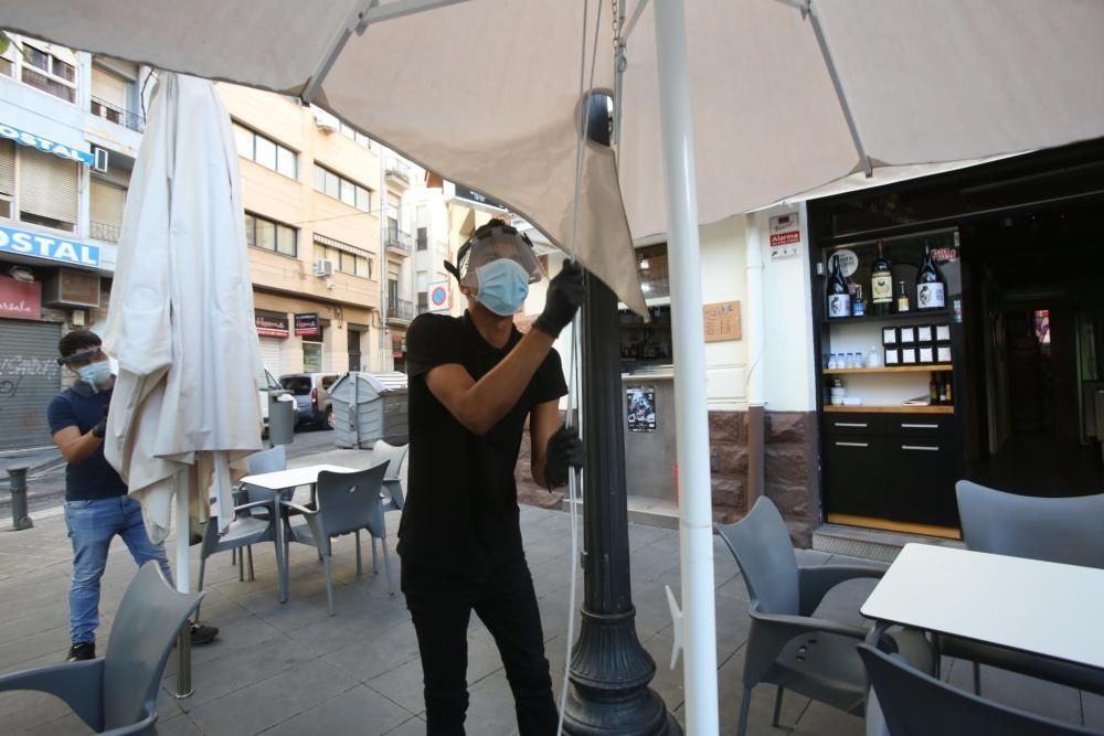 Primer día de terrazas abiertas en Alicante