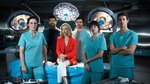 Los actores protagonistas de la serie Respira de Netfix.