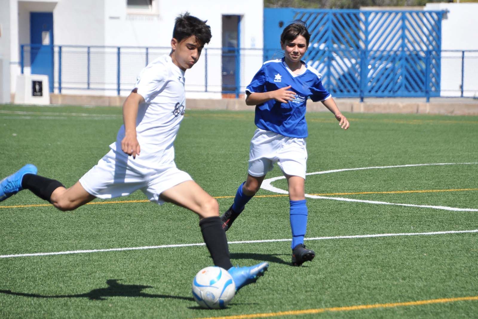 El fútbol base vuelve a sonreír