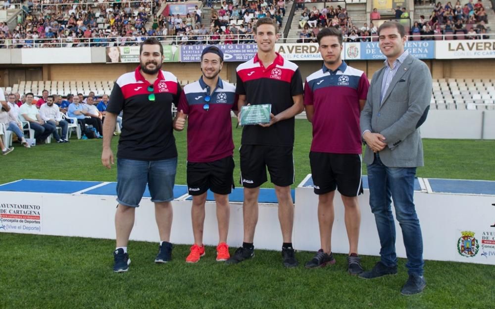 Clausura de la liga local de fútbol base de Cartag