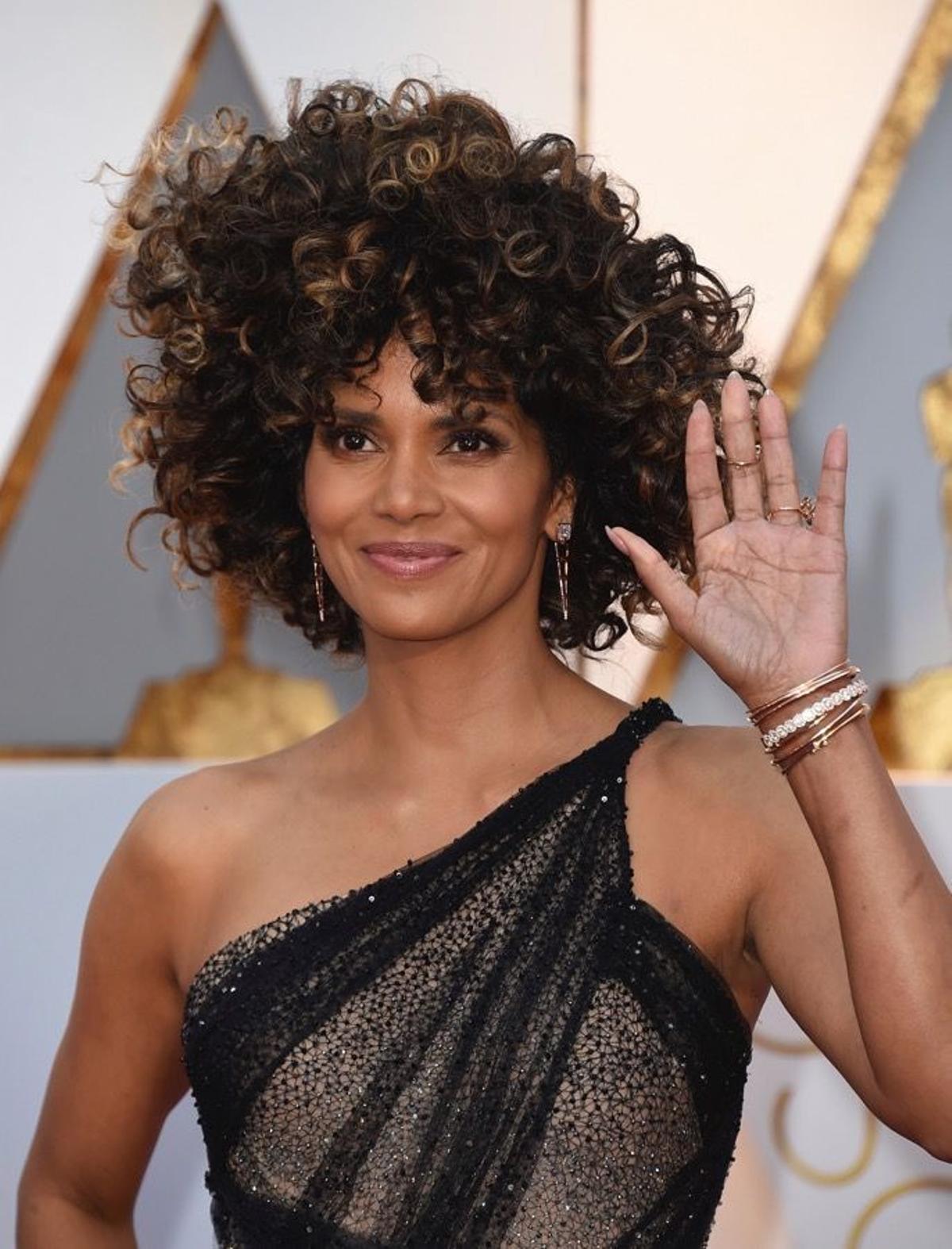 Premios Oscr 2017, Halle Berry y su look