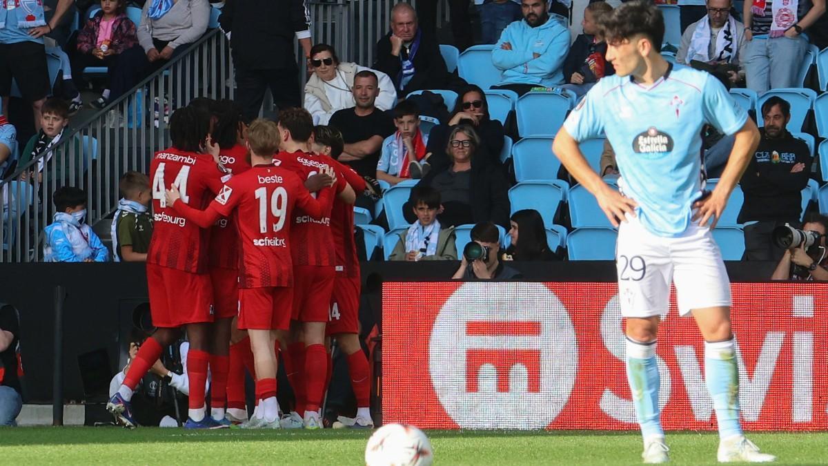 Resumen, goles y highlights del Celta 1 - 3 Friburgo de la vuelta de cuartos de final de la Europa League