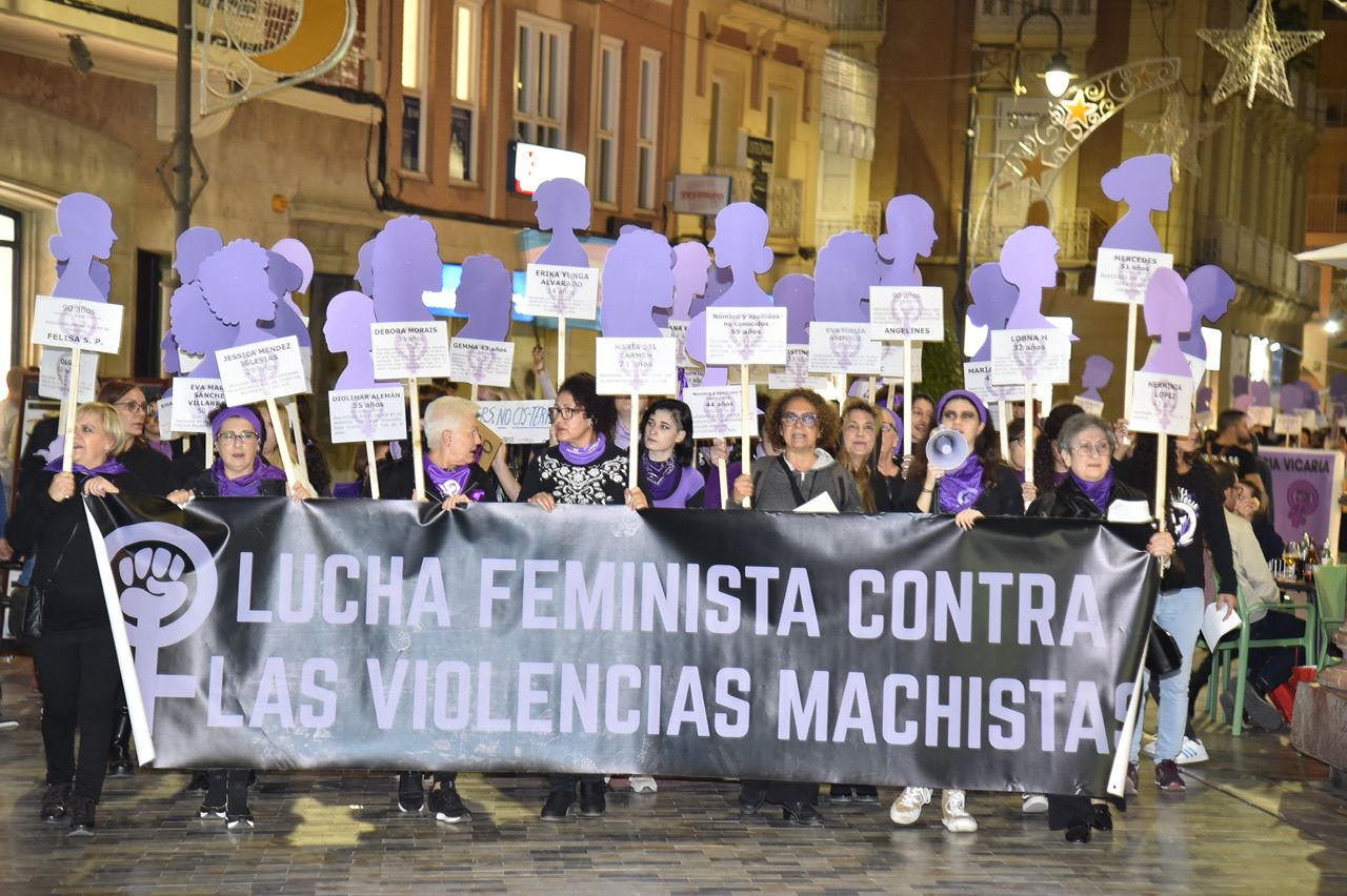 25N | Las imágenes de la manifestación en Cartagena