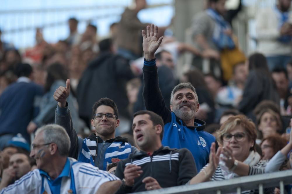 La afición del Dépor llena Riazor ante el Mallorca