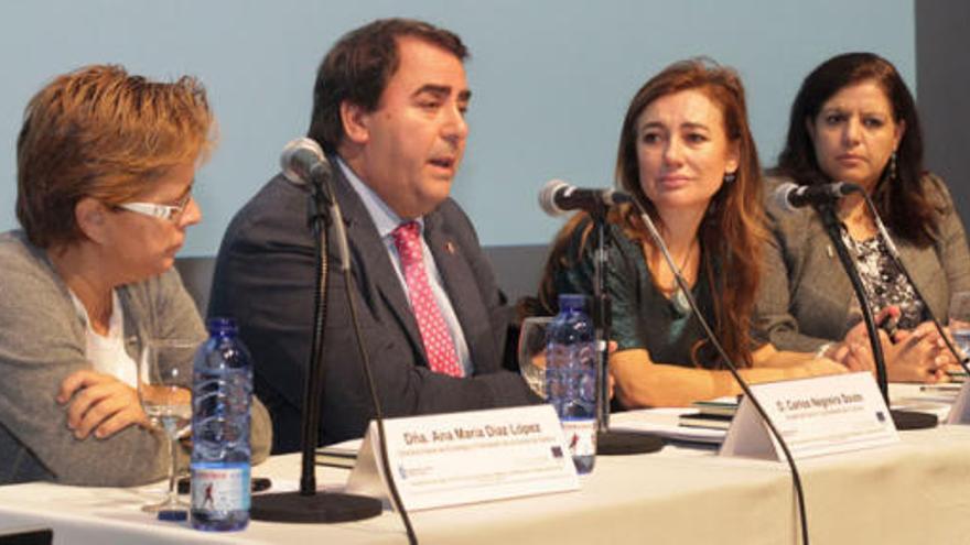 Ana María Díaz López, Carlos Negreira, Marta Fernández Currás y Luisa Cid.