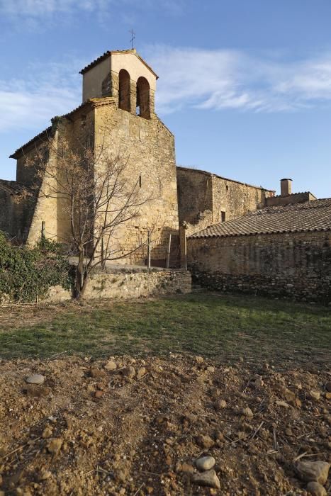 Sant Marçal de Quarantella, un poble en venda per 2 milions