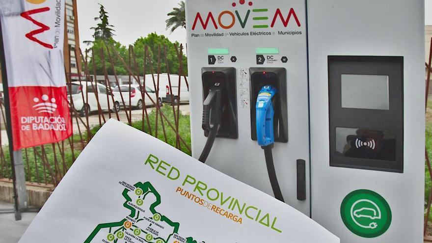 La provincia de Badajoz contará con 18 electrolineras más en la red de la diputación