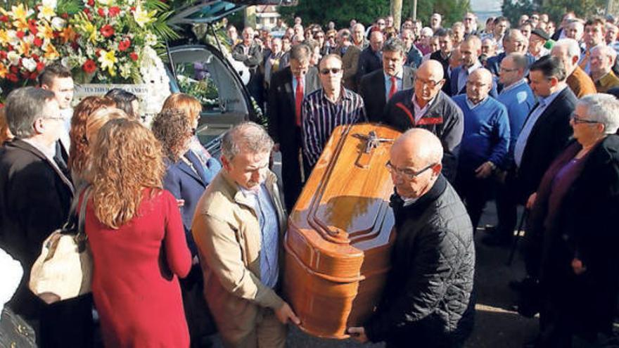 Emotivo funeral por el presidente del San Claudio