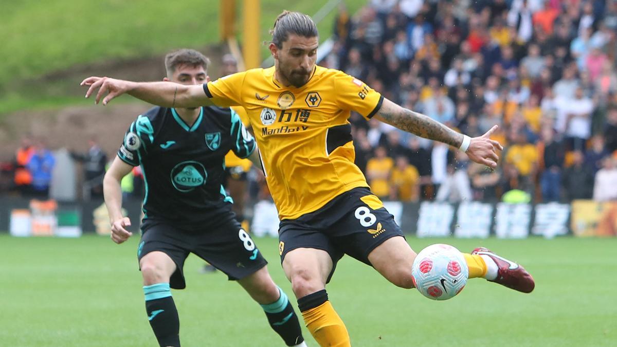 Golazo por la escuadra de Rubén Neves con el Wolverhampton