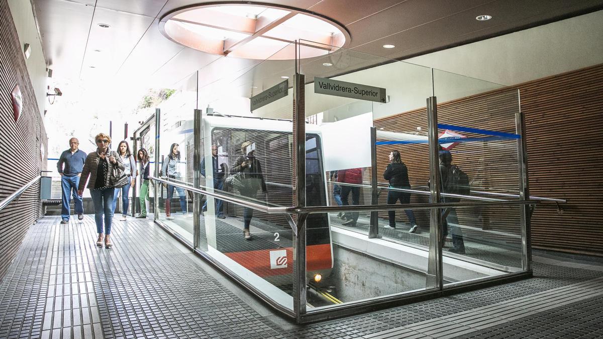 La parada de Peu del Funicular